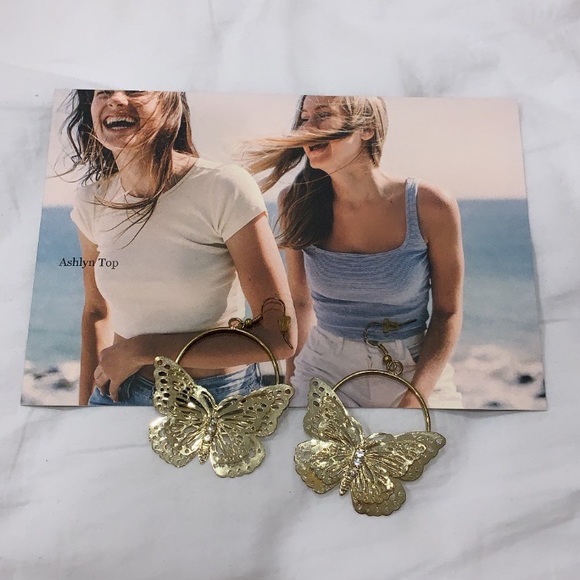 Gold dropped butterfly earrings - Picture 1 of 2